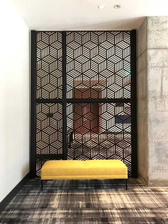 pintu cutting laser motif geometris