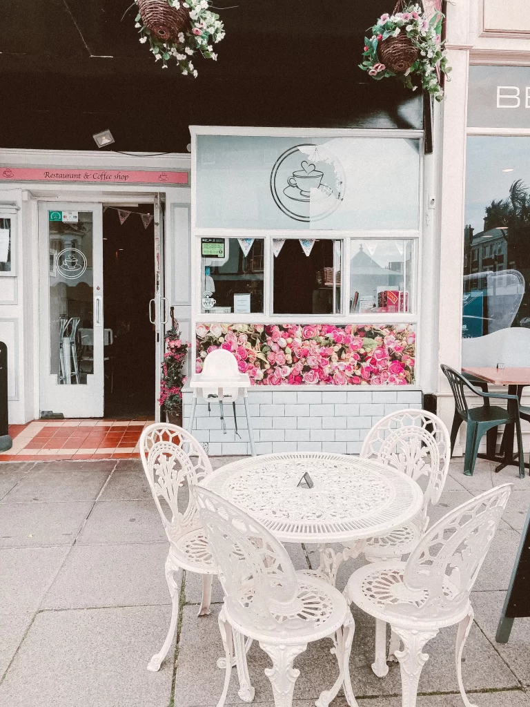 Cafe Vintage Outdoor
