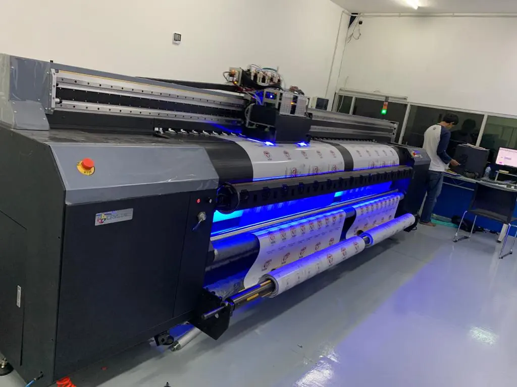 Proses Kerja UV Printing Roll to Roll
